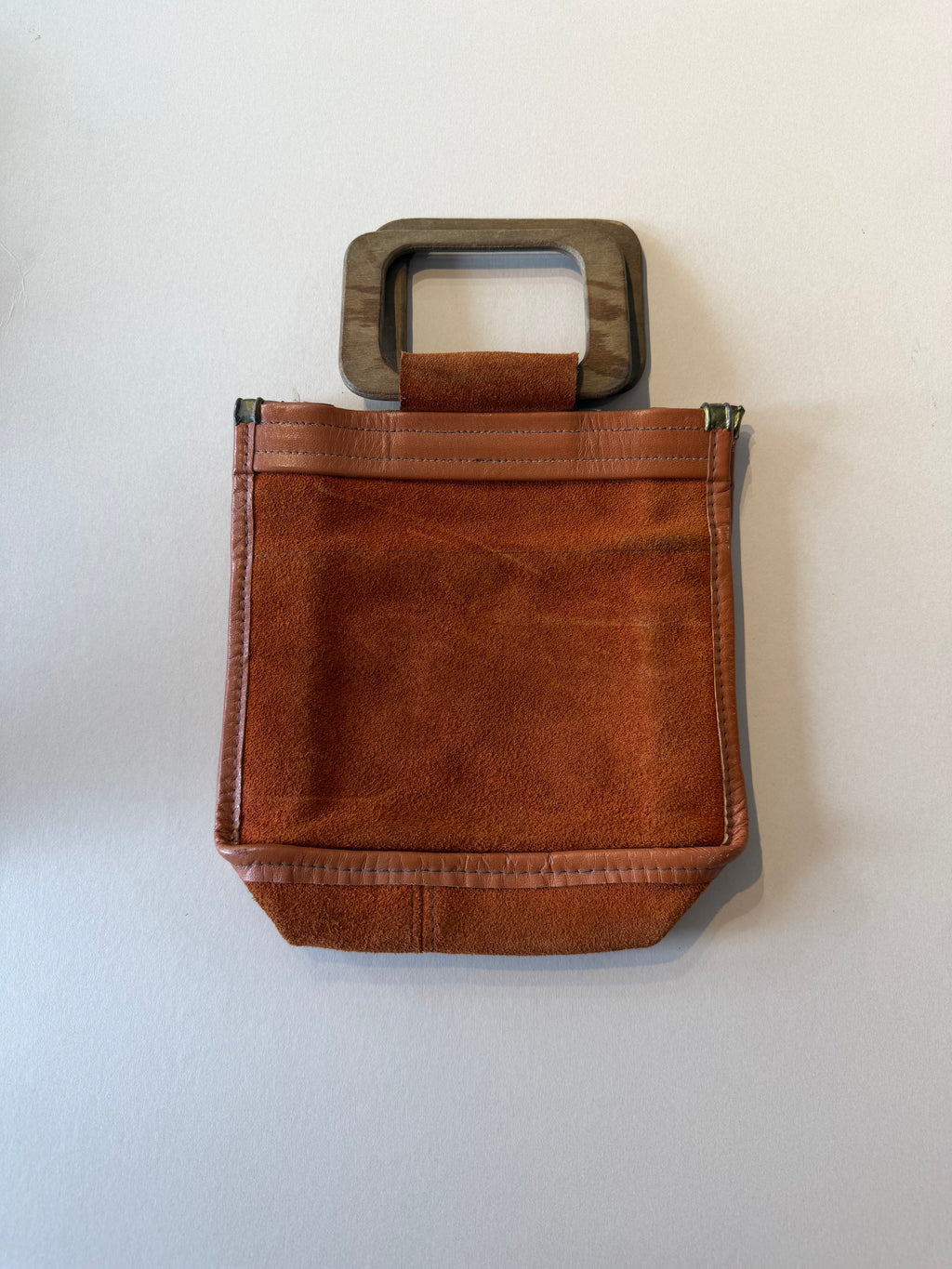 1960s-1970s Vintage Palestinian tatreez genuine leather handbag