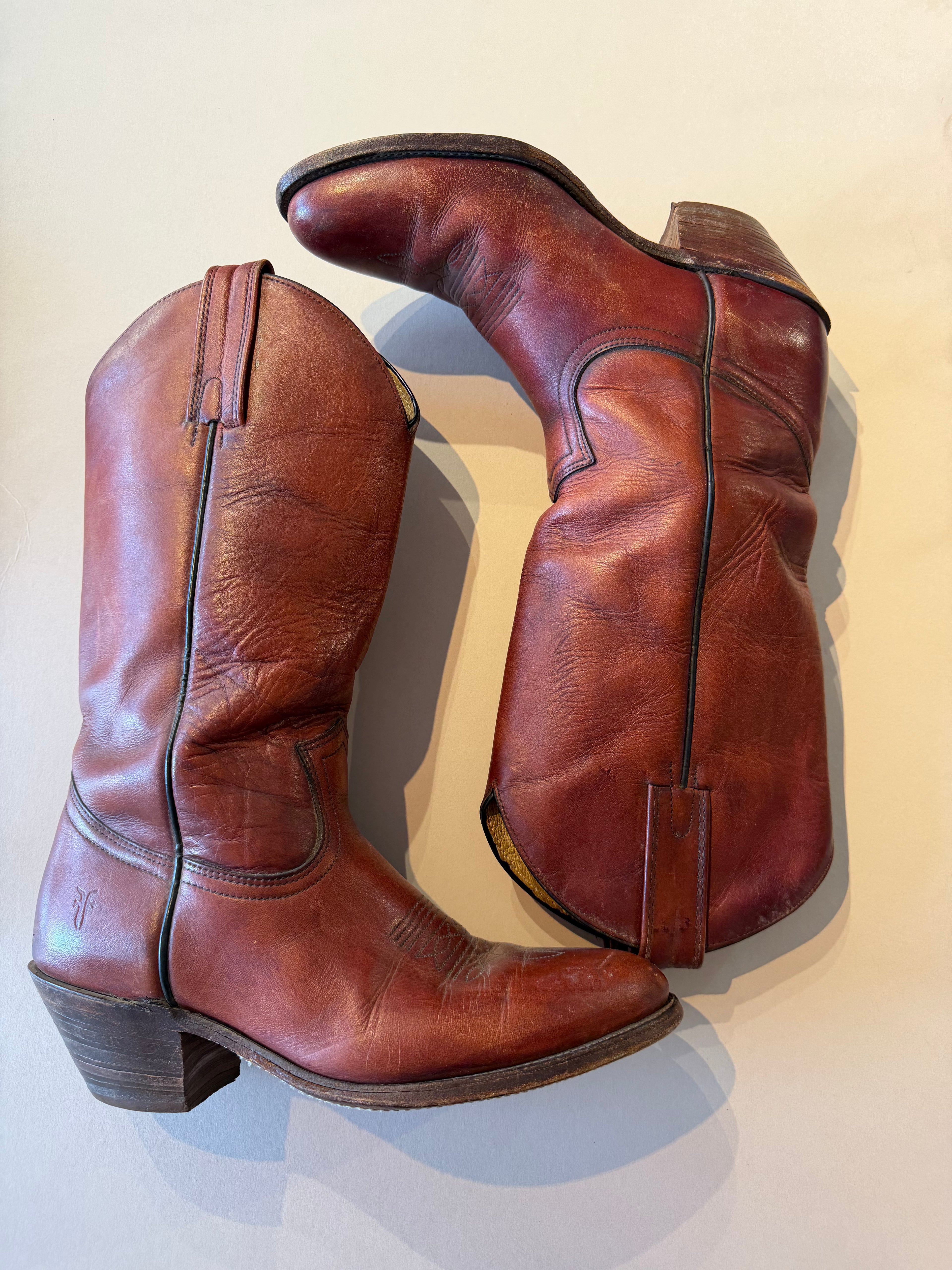 Vintage FRYE 2356 Billy boots crafted from Oxblood red leather