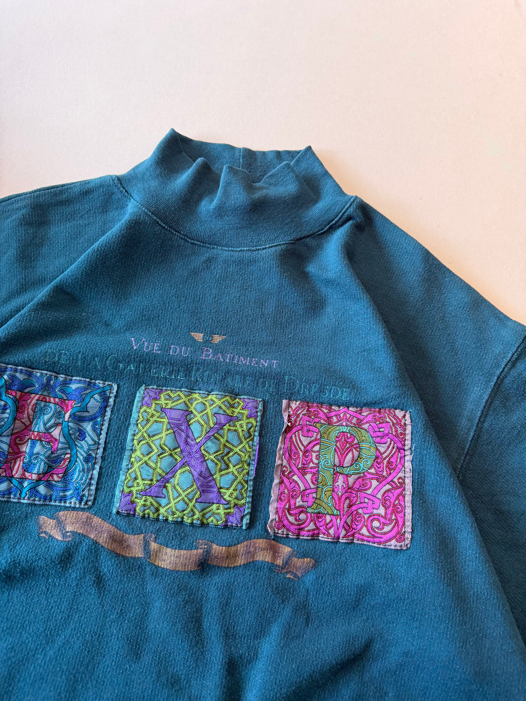 1990s vintage mock turtleneck sweatshirt