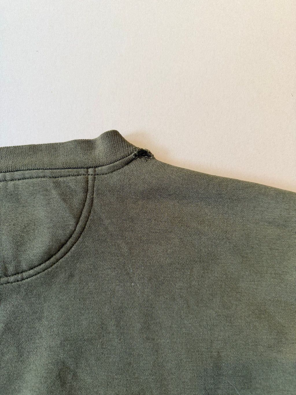Vintage LOST frontier Legend crewneck sweatshirt